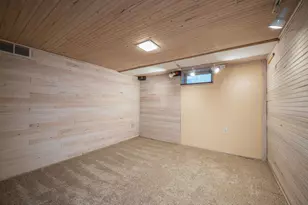 328 S Redwood Dr, Mankato, MN 56001 - Photo 33