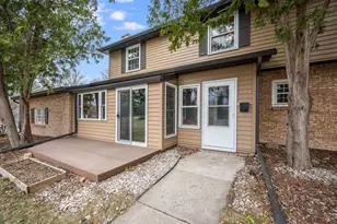 328 S Redwood Dr, Mankato, MN 56001 - Photo 1