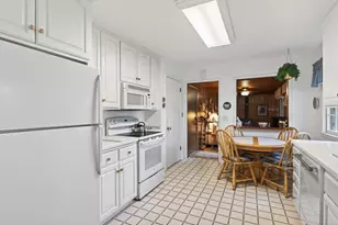 1710 Fry St, Falcon Heights, MN 55113 - Photo 11