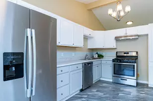6366 Aspenwood Plaza, Woodbury, MN 55125 - Photo 3