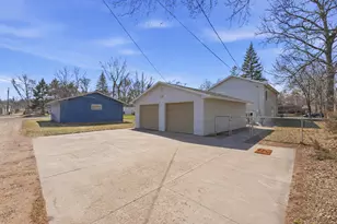 1320 9th Ave SE, Saint Cloud, MN 56304 - Photo 29