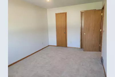 6594 Upper 35th Street N, Oakdale, MN 55128 - Photo 11