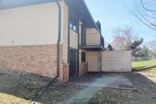 6594 Upper 35th St N, Oakdale, MN 55128 - Photo 3