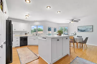 6540 Zealand Avenue N, Brooklyn Park, MN 55428 - Photo 3