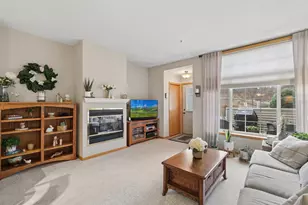 18195 Warbler Ln, Eden Prairie, MN 55346 - Photo 11