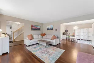 6068 Olinger Cir, Edina, MN 55436 - Photo 5