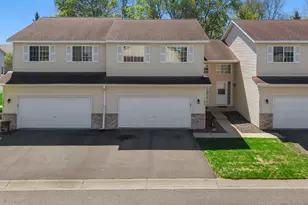 1076 Pine St, Farmington, MN 55024 - Photo 3