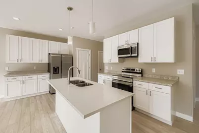 2117 Cleveland Way S, Cambridge, MN 55008 - Photo 9