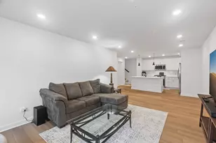 3040 Cedar St, Saint Paul, MN 55117 - Photo 3