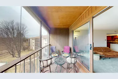 4710 58th Avenue N #301, Crystal, MN 55429 - Photo 9