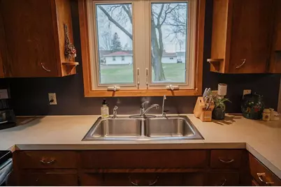 316 S Galbraith Street, Blue Earth, MN 56013 - Photo 11