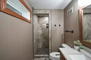 905 Larson Dr, Zumbrota, MN 55992 - Photo 13