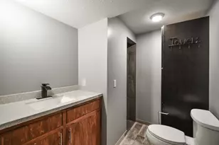 905 Larson Dr, Zumbrota, MN 55992 - Photo 29