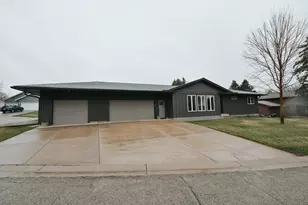 905 Larson Dr, Zumbrota, MN 55992 - Photo 1