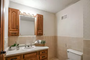 905 Larson Dr, Zumbrota, MN 55992 - Photo 17