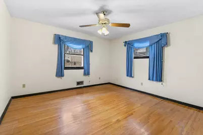 2662 1st Avenue E, North Saint Paul, MN 55109 - Photo 7