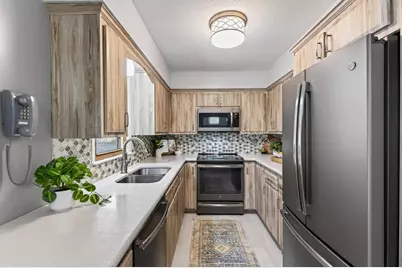 3210 W 110th Street, Bloomington, MN 55431 - Photo 11