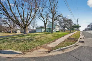 3210 W 110th St, Bloomington, MN 55431 - Photo 43