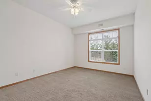 1244 County Rd D E, Maplewood, MN 55109 - Photo 15