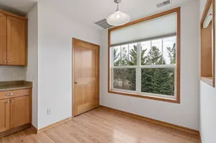 1244 County Rd D E, Maplewood, MN 55109 - Photo 13