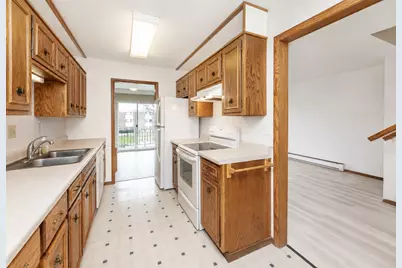 1516 19 1/2 Street S #6, Moorhead, MN 56560 - Photo 7