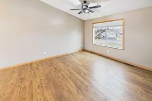 619 N Hackberry Dr N, Saint Joseph, MN 56374 - Photo 9