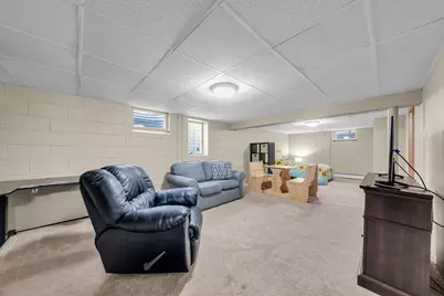 477 Idaho Avenue E, Saint Paul, MN 55130 - Photo 37