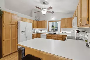6204 176th St W, Farmington, MN 55024 - Photo 9
