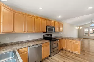 74 Stratford Way, Hudson, WI 54016 - Photo 9