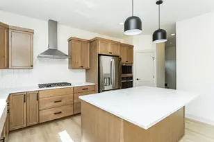 3435 Stonehedge Dr NE, Rochester, MN 55906 - Photo 11