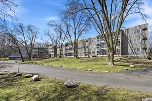 135 Viking Dr E, Little Canada, MN 55117 - Photo 39