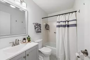 135 Viking Dr E, Little Canada, MN 55117 - Photo 17