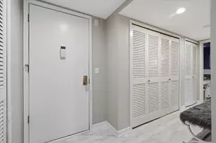 3412 Oak Ridge Rd, Hopkins, MN 55305 - Photo 13