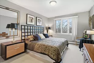 3412 Oak Ridge Rd, Hopkins, MN 55305 - Photo 15