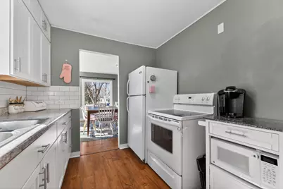 1373 Jefferson Street SE, Hutchinson, MN 55350 - Photo 3