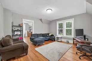 895 Rose Ave E, Saint Paul, MN 55106 - Photo 5