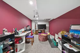 895 Rose Ave E, Saint Paul, MN 55106 - Photo 21