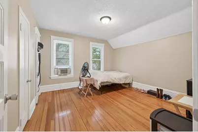 895 Rose Avenue E, Saint Paul, MN 55106 - Photo 11