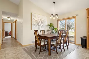 1221 Patricia Ct, Marshall, MN 56258 - Photo 11