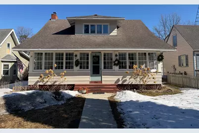 214 Main Avenue S, Baudette, MN 56623 - Photo 1