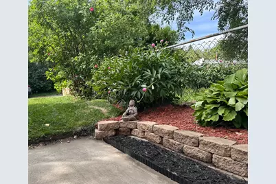 526 Summit Street NE, Columbia Heights, MN 55421 - Photo 5