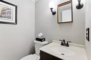 5400 Sanibel Dr, Minnetonka, MN 55343 - Photo 23