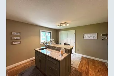 208 E Mason Avenue, Verndale, MN 56481 - Photo 5