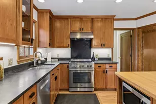 4316 Glencrest Rd, Golden Valley, MN 55416 - Photo 11