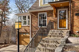 4316 Glencrest Rd, Golden Valley, MN 55416 - Photo 3