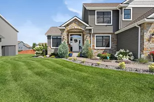 2333 Orion St SW, Rochester, MN 55902 - Photo 3