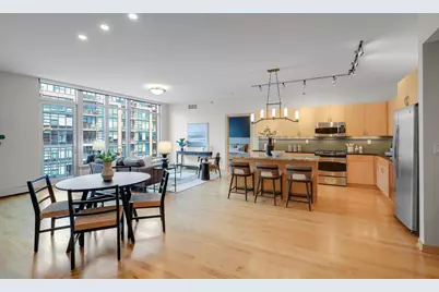 215 10th Avenue S #727, Minneapolis, MN 55415 - Photo 1