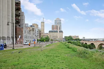 215 10th Avenue S #727, Minneapolis, MN 55415 - Photo 45