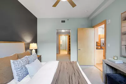 215 10th Avenue S #727, Minneapolis, MN 55415 - Photo 17