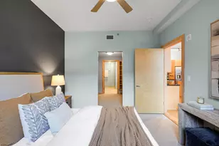 215 10th Ave S, Minneapolis, MN 55415 - Photo 17